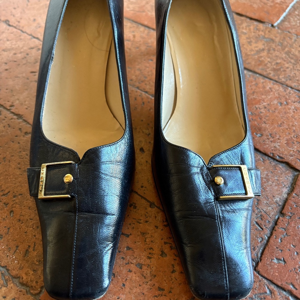 CHANEL vintage black leather buckle detail pumps, size 8